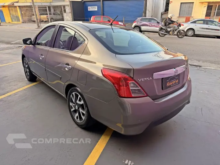 VERSA SL 1.6 16V Flex Fuel 4p Mec.