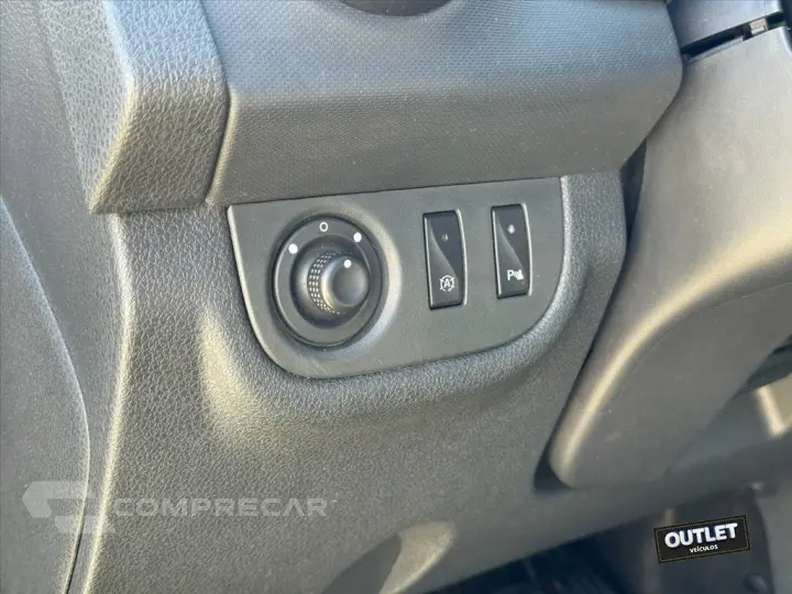 SANDERO 1.6 16V SCE FLEX STEPWAY MANUAL