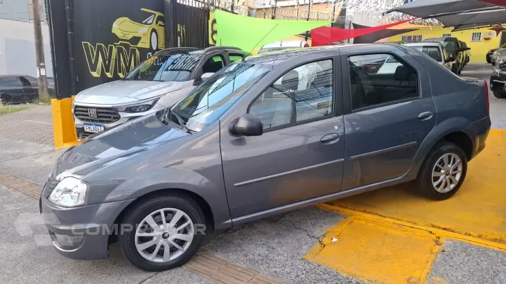 LOGAN 1.0 12V SCE Expression