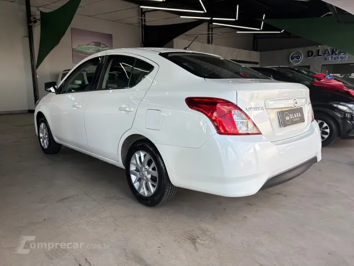 VERSA SL 1.6 16V Flex Fuel 4p Mec.