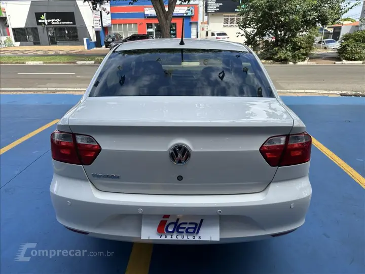 VOYAGE 1.0 12V MPI TOTALFLEX 4P MANUAL