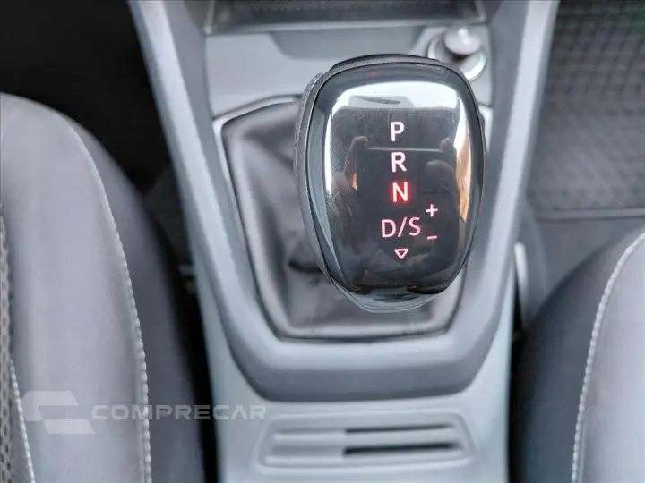 T-CROSS 1.0 200 TSI TOTAL FLEX AUTOMÁTICO