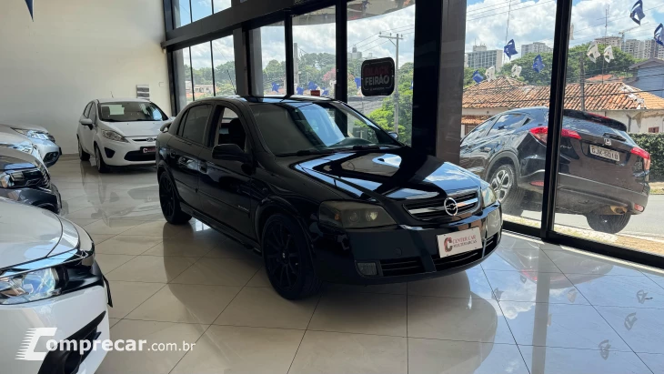 ASTRA 2.0 MPFI Elegance 8V