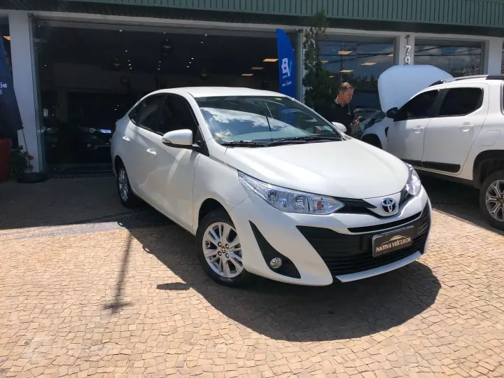 Yaris 1.5 16V Flex Sedan Xl Manual