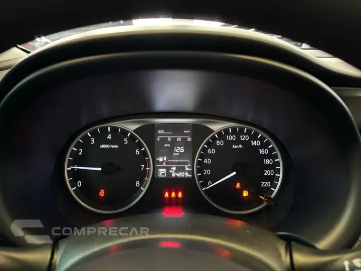 KICKS Active 1.6 16V Flex Aut.