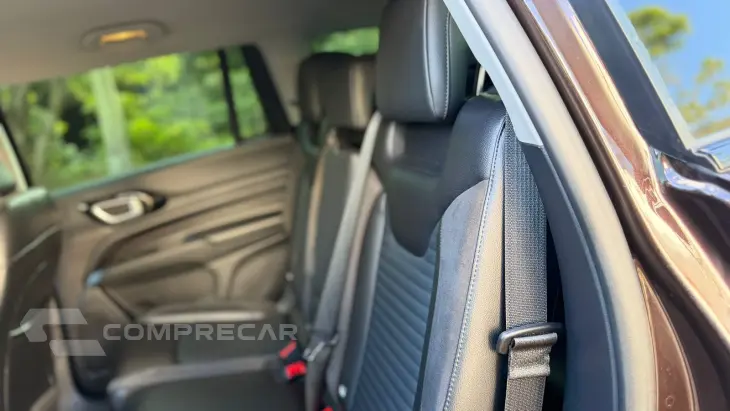 COMMANDER 1.3 T270 Turbo Limited