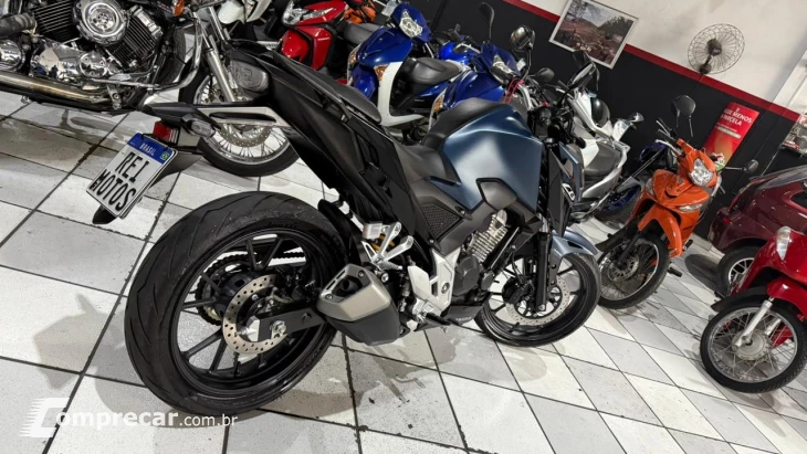 CB 300F TWISTER