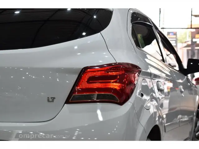 ONIX - 1.0 MPFI LT 8V 4P MANUAL