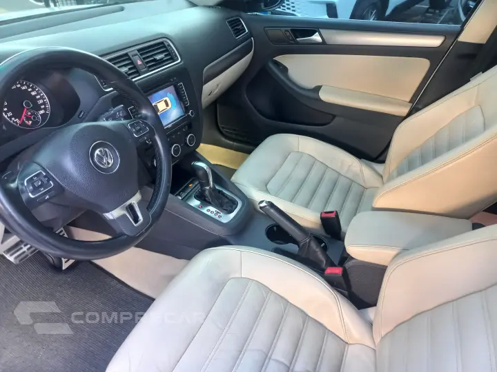 JETTA 2.0 TSI Highline 211cv