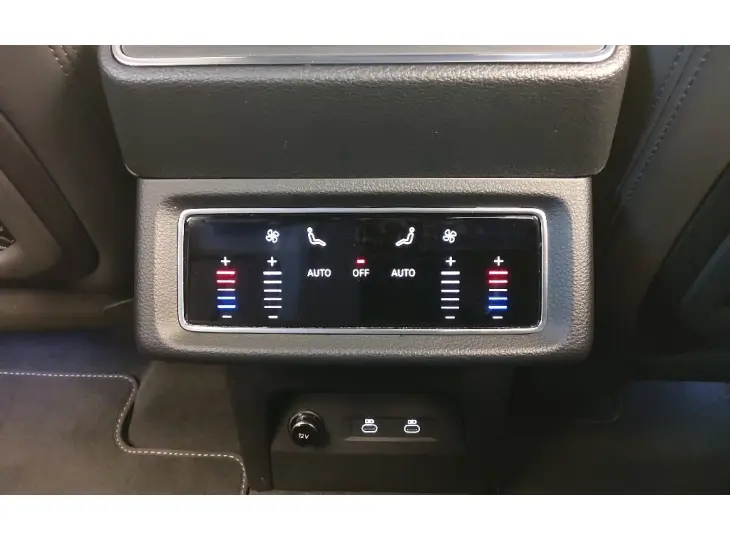 Q8 E-TRON 55 ELÉTRICO PERFORMANCE BLACK QUATTRO