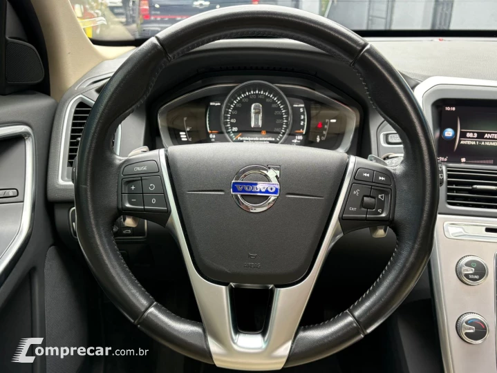 XC60 2.4 D5 Momentum AWD