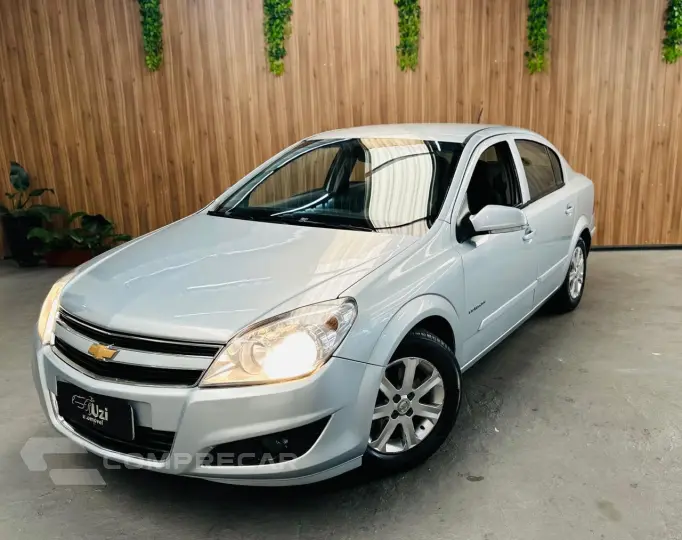 VECTRA 2.0 MPFI Expression 8V