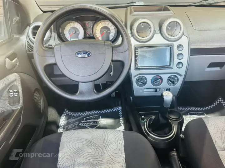 FIESTA 1.6 SE Sedan 16V