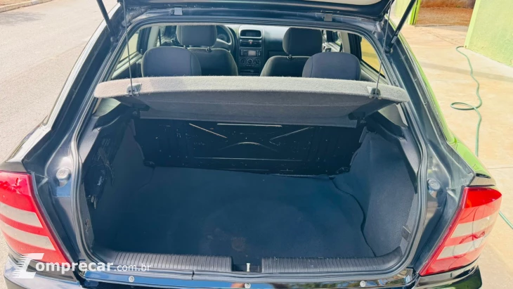 ASTRA 2.0 MPFI Comfort 8V