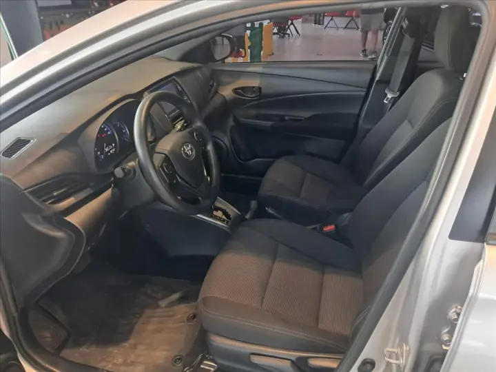 YARIS 1.5 16V FLEX XL MULTIDRIVE