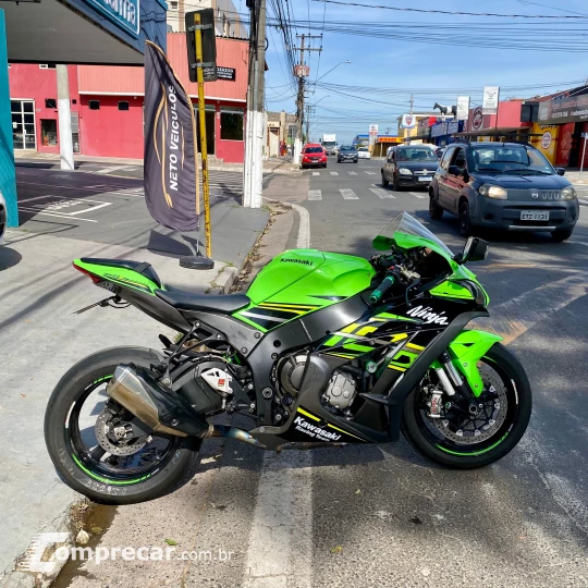 NINJA ZX10R