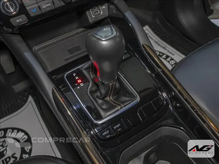 COMMANDER 1.3 T270 Turbo Limited