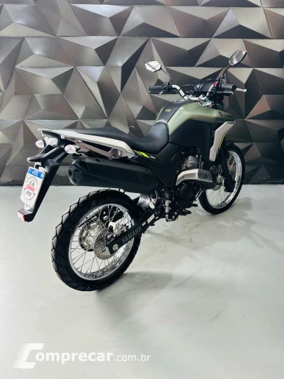XTZ 250 LANDER