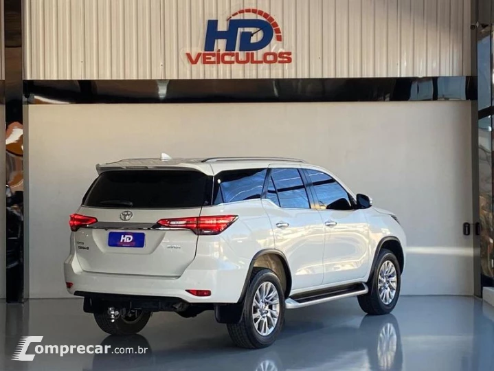 HILUX SWSRXA4FD
