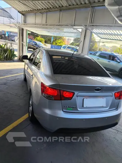 CERATO 1.6 EX Sedan 16V