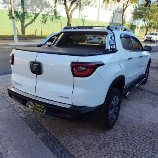 Toro Freedom 2.0 16V 4x4 TB Diesel Aut.