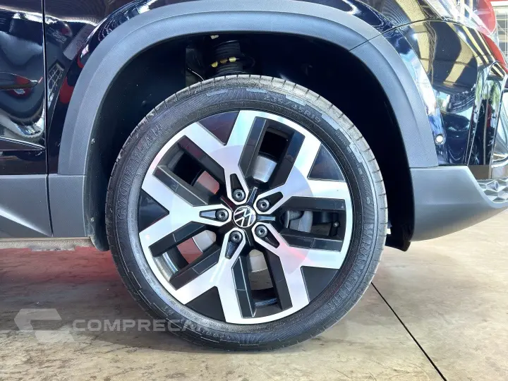 TAOS 1.4 250 TSI TOTAL FLEX HIGHLINE AUTOMÁTICO