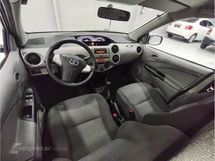 ETIOS XS  1.3 Flex 16V 5p Mec.