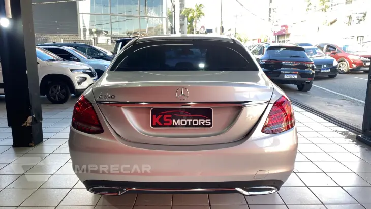 MERCEDES-BENZ C 180 1.6 CGI AVANTGARDE