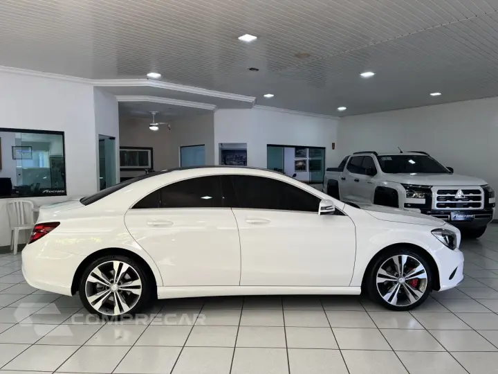 CLA 180 1.6 16V 4P CGI TURBO 7G-TRONIC AUTOMÁTICO DCT