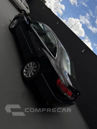 AZERA 3.3 MPFI GLS Sedan V6 24V