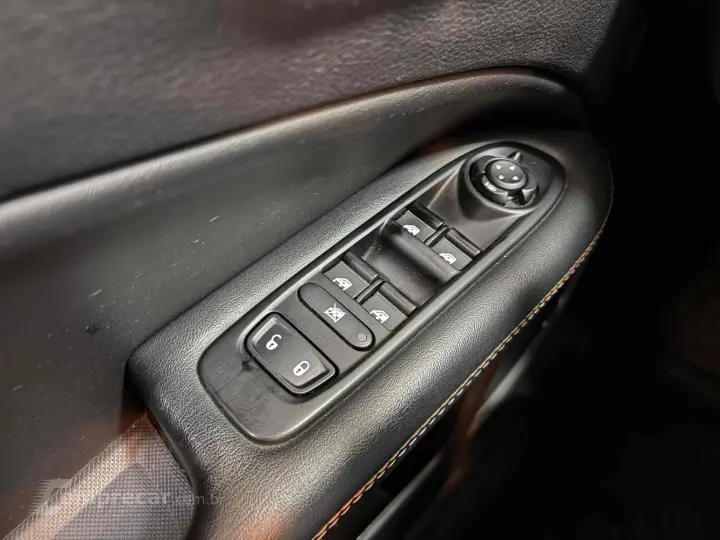 COMPASS 2.0 16V FLEX LONGITUDE AUTOMÁTICO