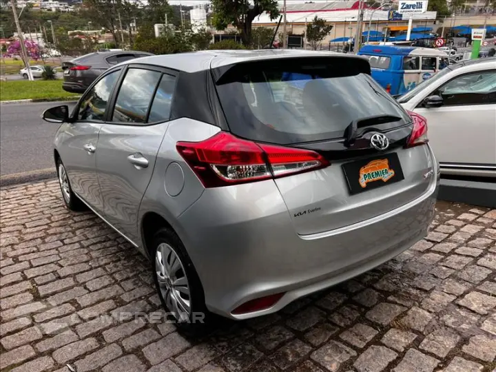 YARIS 1.5 16V XL