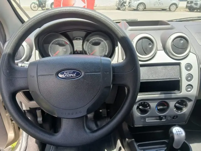 FIESTA HATCH - 1.6 ROCAM SE PLUS 8V 4P MANUAL