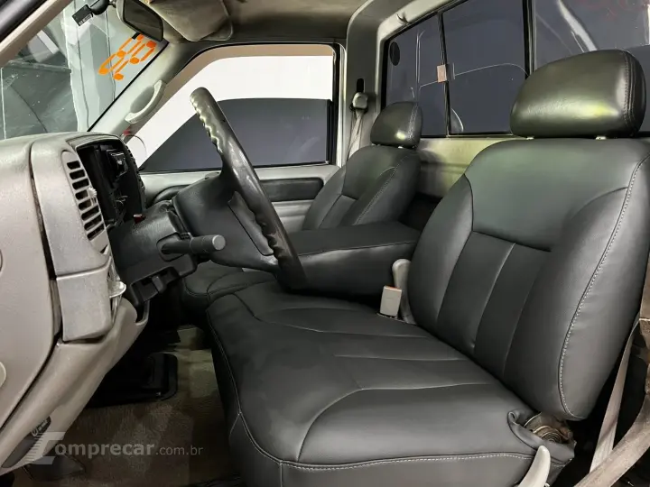 SILVERADO 4.1 MPFI DLX 4X2 CS 18V GASOLINA 2P MANUAL