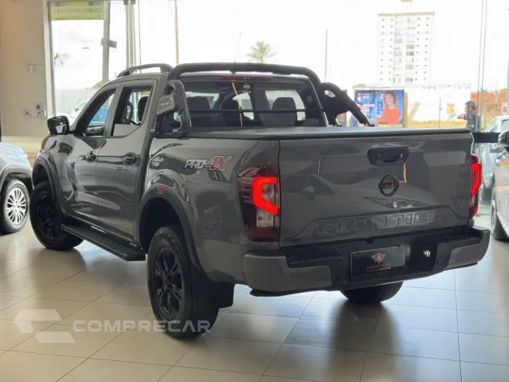 Frontier 2.3 16V PRO4X CABINE DUPLA 4X4 BI-TURBO DIESEL AUTO