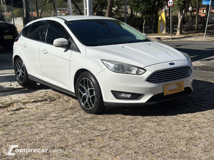 FOCUS 2.0 Titanium Hatch 16V