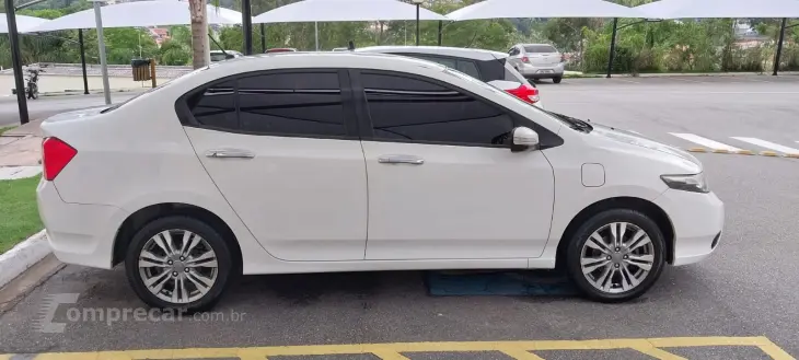 CITY 1.5 EX Sedan 16V