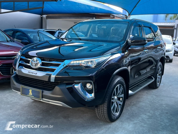 HILUX SW4 2.8 D-4d Turbo SRX 7L 4X4