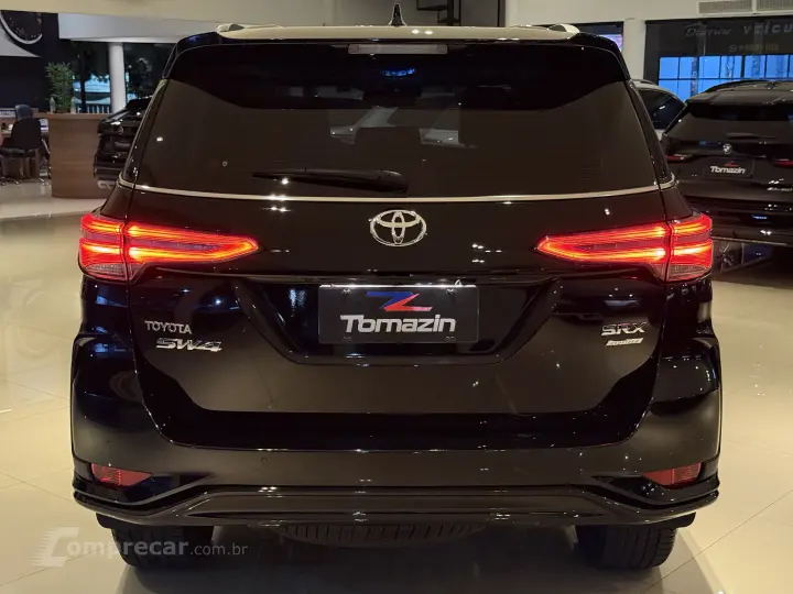 HILUX SW4 2.8 D-4d Turbo SRX Platinum 7L 4X4