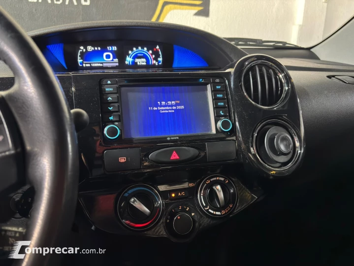 ETIOS 1.5 PLATINUM SEDAN 16V FLEX 4P AUTOMÁTICO