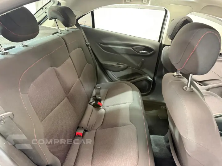 Onix Hatch 1.4 4P FLEX LT