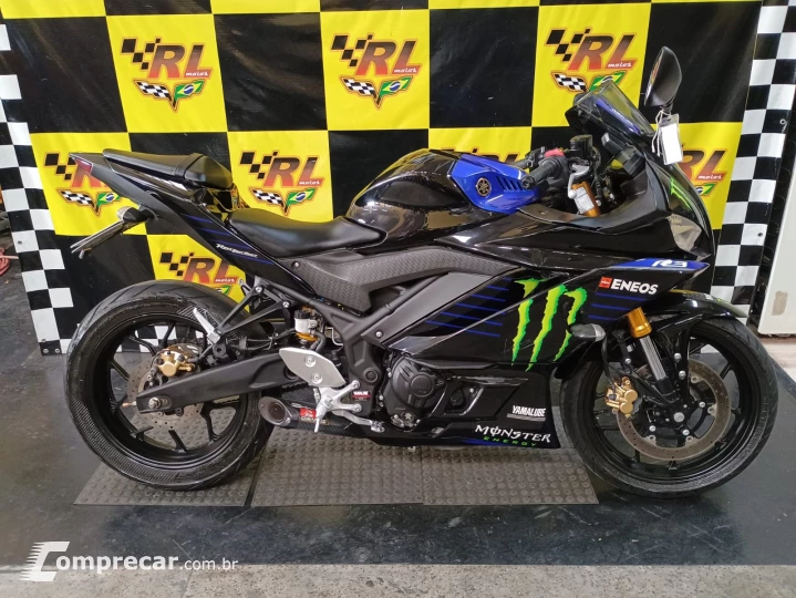 YZF R3 monster