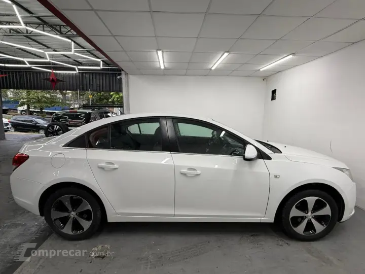 CRUZE LT 1.8 16V FlexPower 4p Aut.