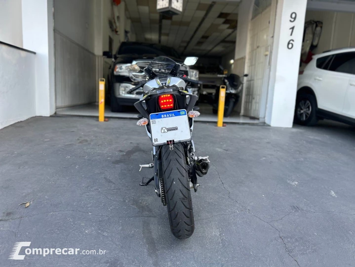 Yzf R15