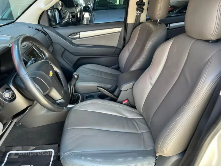 S10 2.4 LT 4X2 CD 8V