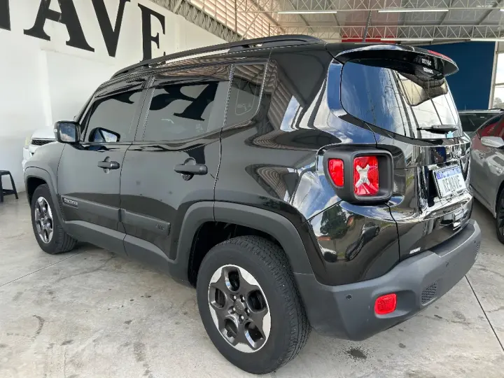 Renegade 1.8 4x2 Flex 16V Aut.