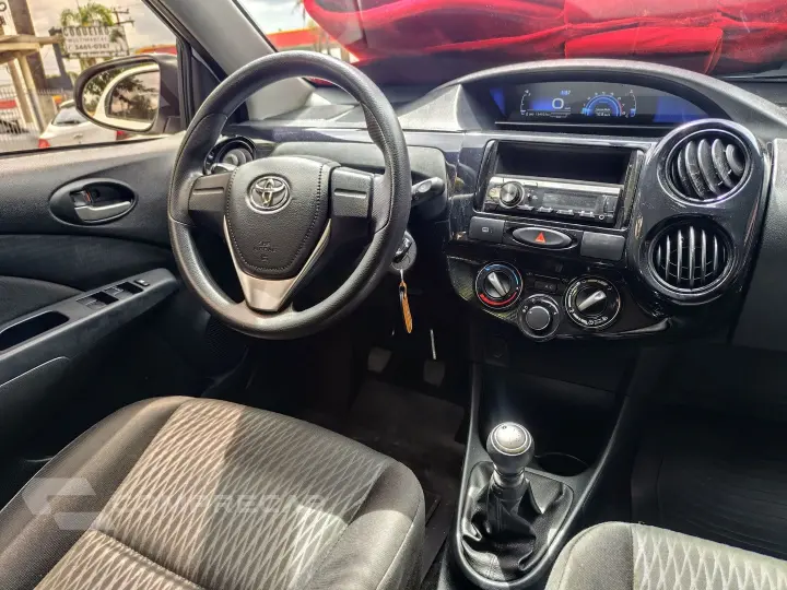 ETIOS 1.3 X 16V FLEX 4P MANUAL