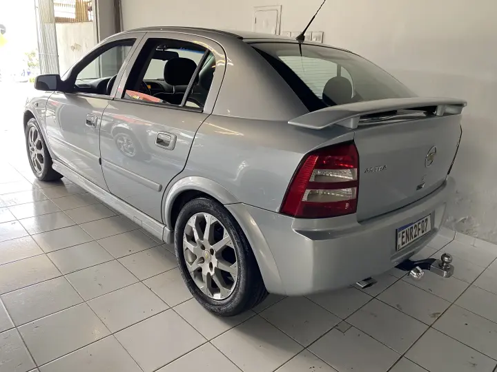 ASTRA 2.0 MPFI Advantage 8V