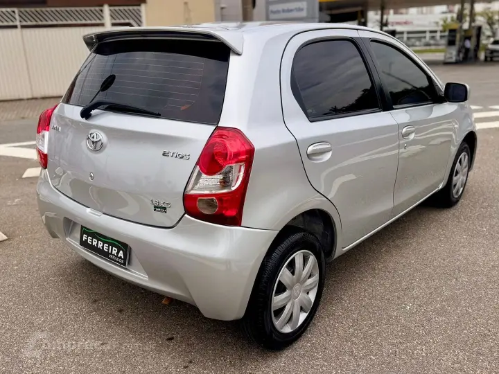 Etios 1.3 Xs 16V Flex 4P Manual