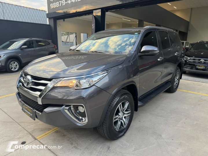 Hilux SW4 SRV 4x2 2.7 Flex 16V Aut.